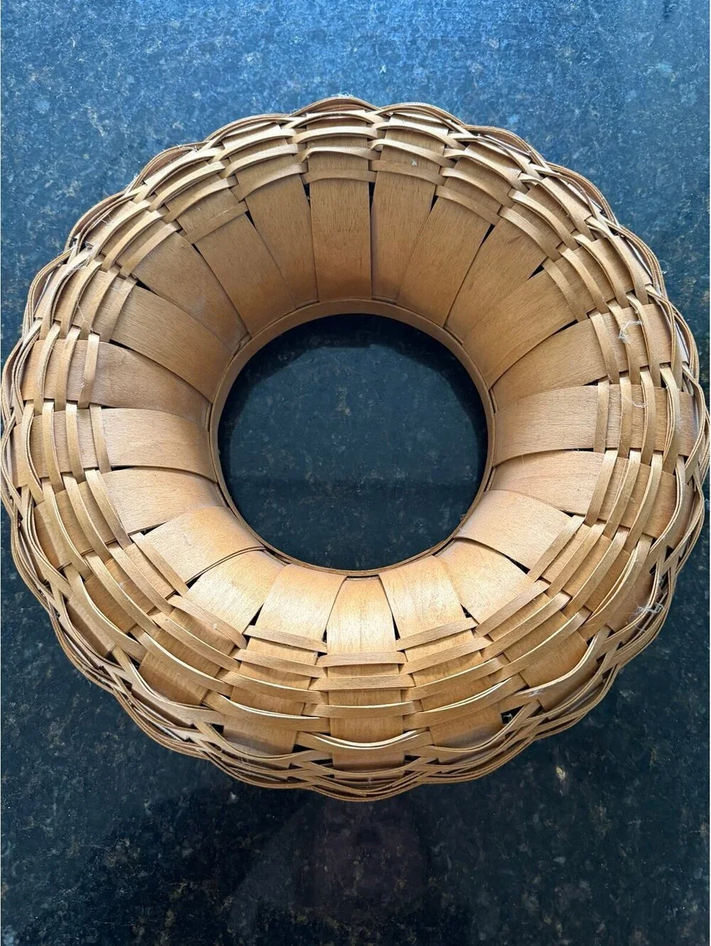 Longaberger 2007 Handmade Woven Wood Round Storage Basket 14” Wreath Chip Basket